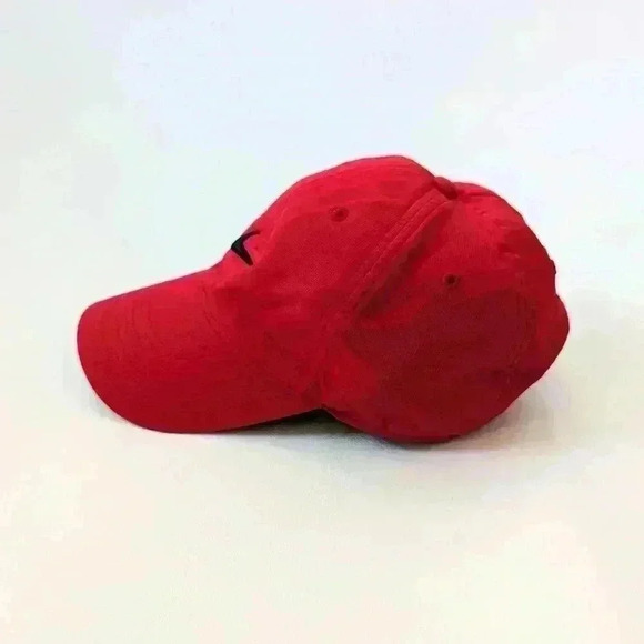 Nike Dri-Fit Red Lightweight Baseball Cap Hat - Picture 2 of 6